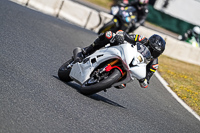 enduro-digital-images;event-digital-images;eventdigitalimages;mallory-park;mallory-park-photographs;mallory-park-trackday;mallory-park-trackday-photographs;no-limits-trackdays;peter-wileman-photography;racing-digital-images;trackday-digital-images;trackday-photos